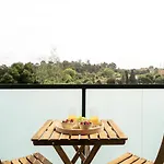 Premium With Balcony, Pool & Garage By Hostwise Appartement Vila Nova de Gaia