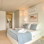 Premium With Balcony, Pool & Garage By Hostwise * Vila Nova de Gaia