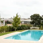 Premium With Balcony, Pool & Garage By Hostwise Appartement