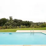 Appartement Premium With Balcony, Pool & Garage By Hostwise Vila Nova de Gaia