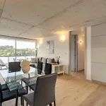 Premium With Balcony, Pool & Garage By Hostwise Appartement *