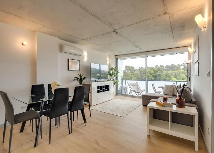 דירה Premium With Balcony, Pool & Garage By Hostwise *