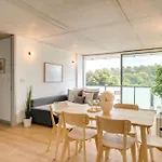 Premium With Balcony, Pool & Garage By Hostwise