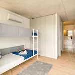 Premium With Balcony, Pool & Garage By Hostwise *