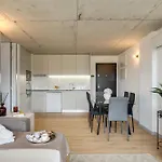 Premium With Balcony, Pool & Garage By Hostwise Vila Nova de Gaia