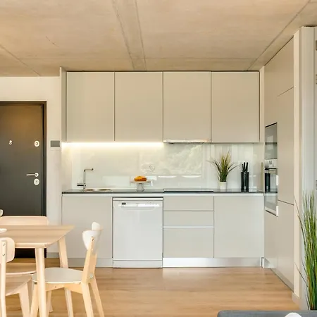 Premium With Balcony, Pool & Garage By Hostwise Apartment Vila Nova de Gaia