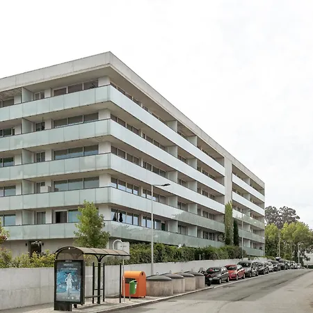 Apartamento Premium With Balcony, Pool & Garage By Hostwise *