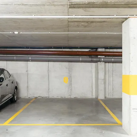 Апартаменты Premium With Balcony, Pool & Garage By Hostwise Вила-Нова-ди-Гая