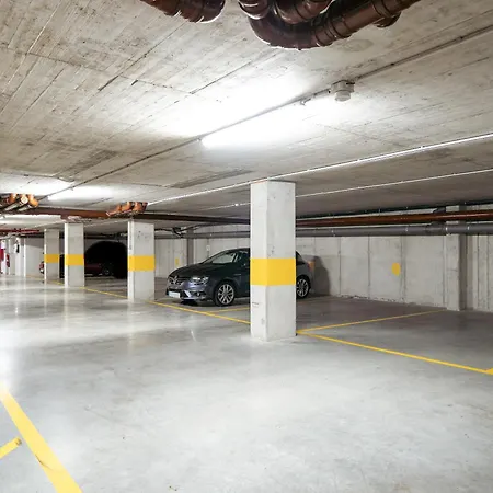 Premium With Balcony, Pool & Garage By Hostwise Апартаменты Вила-Нова-ди-Гая