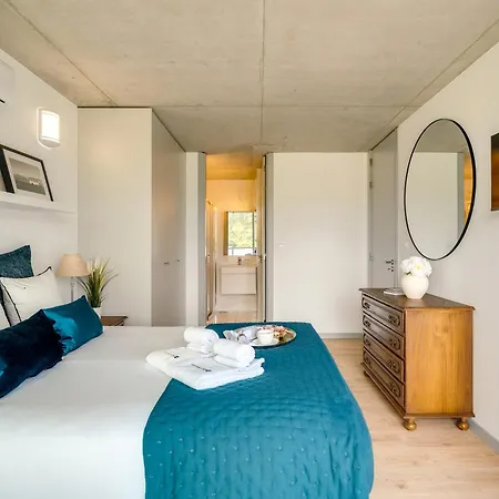 Premium With Balcony, Pool & Garage By Hostwise Appartement *