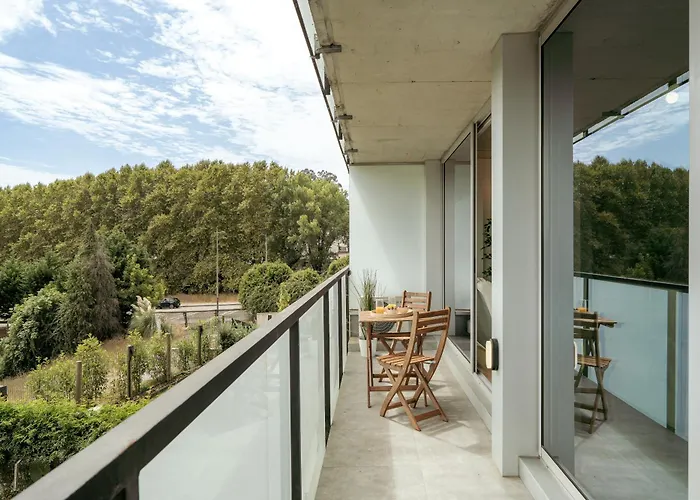 Premium With Balcony, Pool & Garage By Hostwise Appartamento *