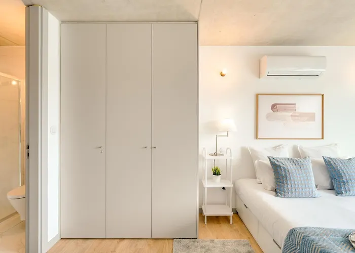 Premium With Balcony, Pool & Garage By Hostwise Appartamento Vila Nova de Gaia