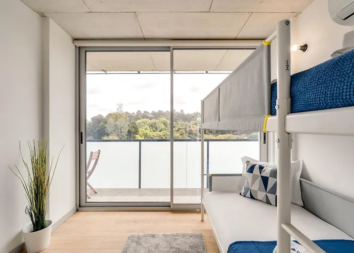 Apartamento Premium With Balcony, Pool & Garage By Hostwise