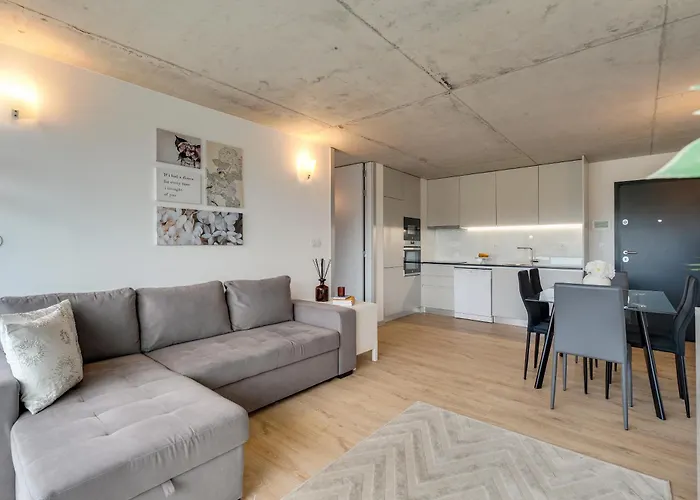 Premium With Balcony, Pool & Garage By Hostwise Vila Nova de Gaia